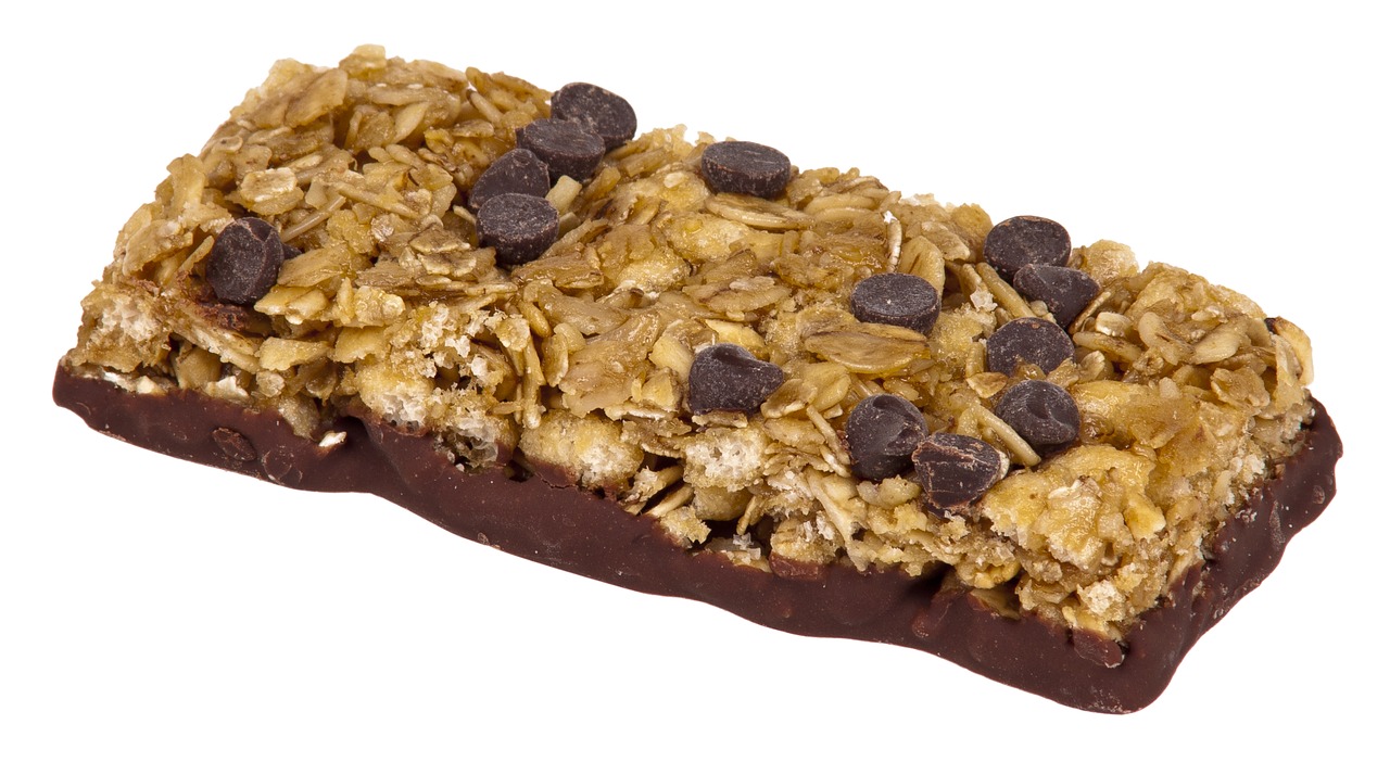 snack idea chocolate chip granola bar